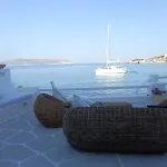Captain Zeppos Hotel Milos Island