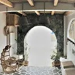 Captain Zeppos Hotel