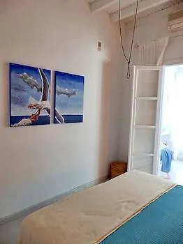 Captain Zeppos Hotel *