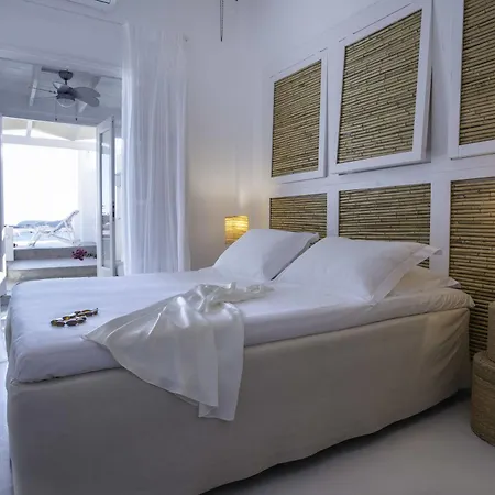 Captain Zeppos Hotel Milos Island