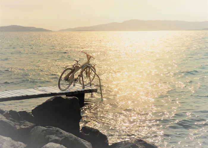 Captain Zeppos Hotel *