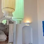 Captain Zeppos Hotel