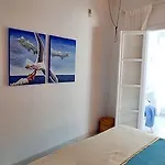 Captain Zeppos Hotel *