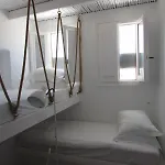 Captain Zeppos Hotel