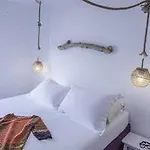 Captain Zeppos Hotel *