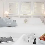 Hotel Captain Zeppos Milos Island