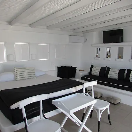 Captain Zeppos Otel *