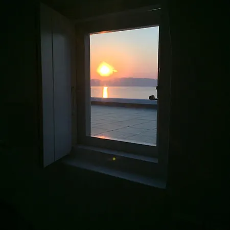 Captain Zeppos * Milos Island