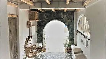 Captain Zeppos Hotel