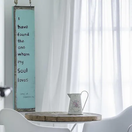 Captain Zeppos * Milos Island