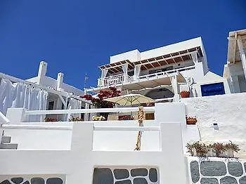 Captain Zeppos * Milos Island