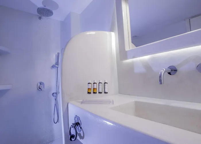 Captain Zeppos Hotel *