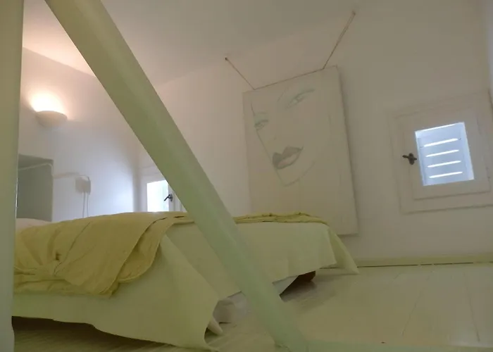 Captain Zeppos Hotel Milos Island