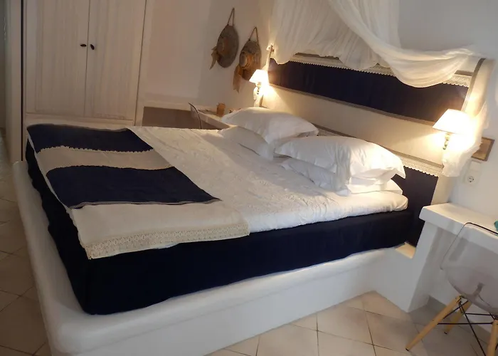 Captain Zeppos * Milos Island